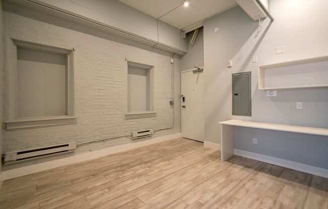 Studio, 1 bath, 646 sqft, $1,745, Unit 205