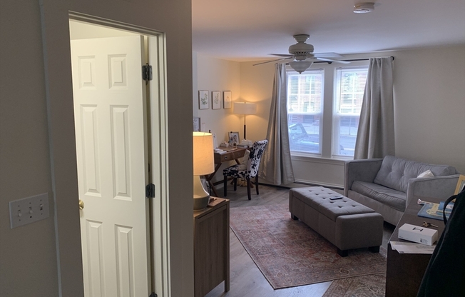 Studio, 1 bath, 600 sqft, $2,300, Unit 1