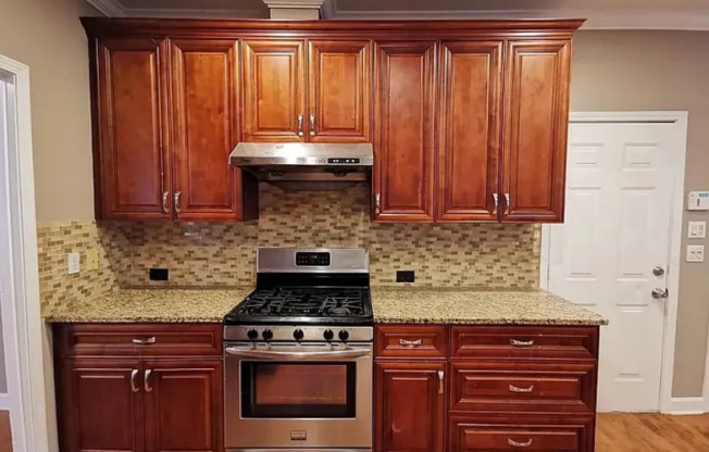 2411 MAGNOLIA SPG CT NE