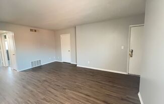 2 beds, 1 bath, 604 sqft, $772