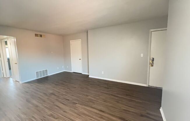 2 beds, 1 bath, 604 sqft, $772