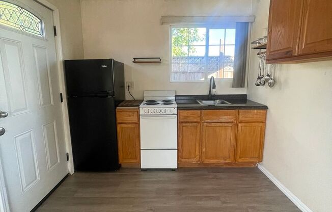 Studio, 1 bath, $1,550