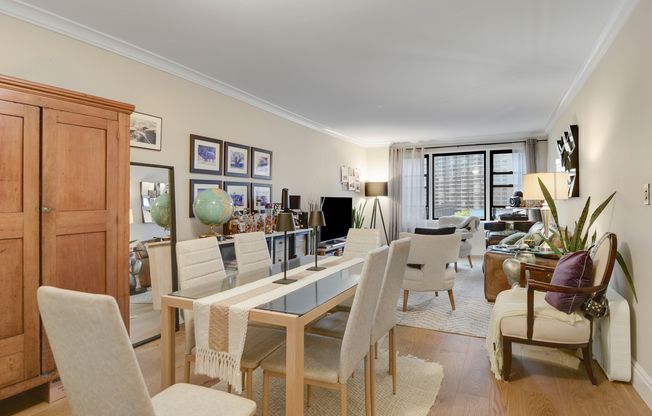 1 bed, 1 bath, 725 sqft, $4,500, Unit 10B
