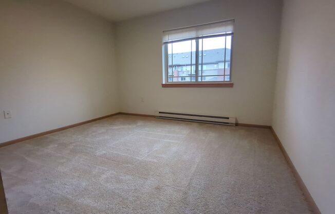 1 bed, 1 bath, 756 sqft, $1,605, Unit 290-210