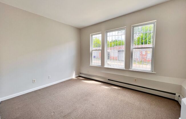 158-160 Westland St / Amauta Apartments, LLC