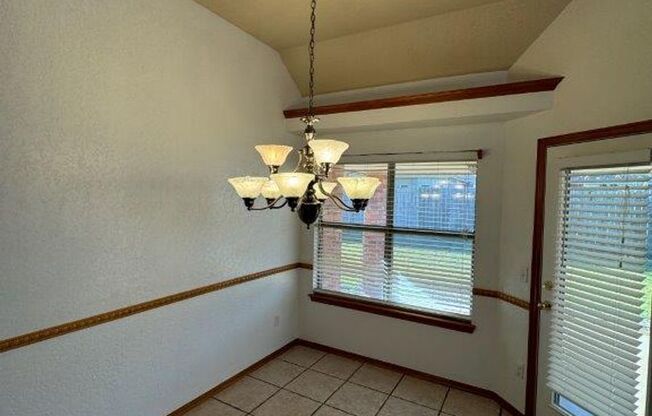 3 beds, 2 baths, $1,695