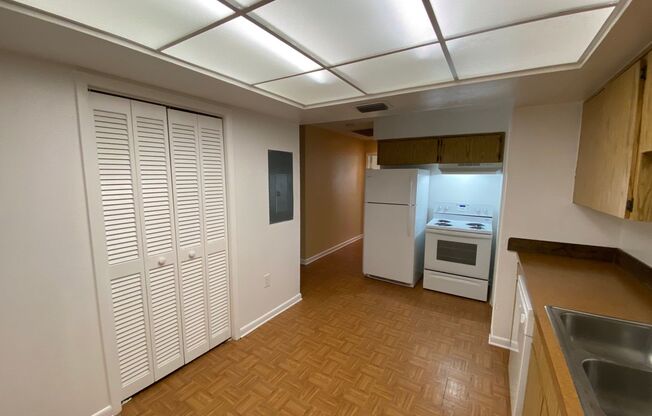 2 beds, 2 baths, 1,200 sqft, $1,450, Unit 202