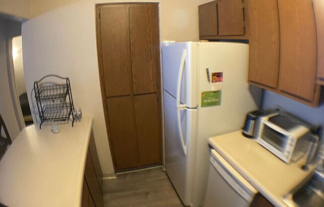 1 bed, 1 bath, $1,400, Unit Unit #17