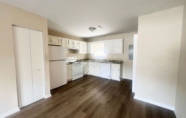 2 beds, 1.5 baths, $1,195, Unit 512-D