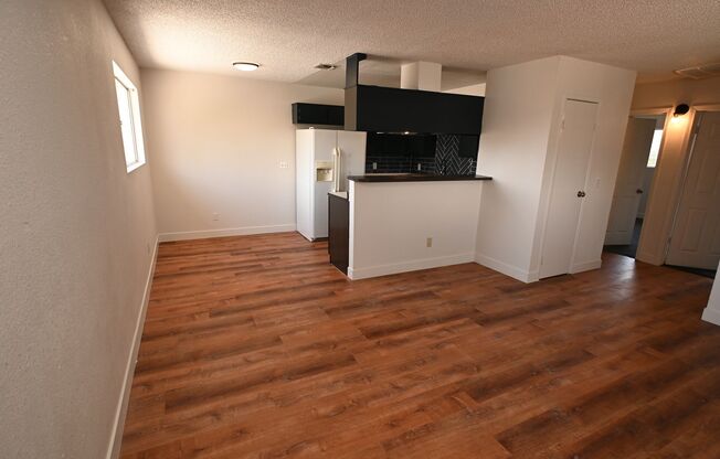 2 beds, 1 bath, $1,200