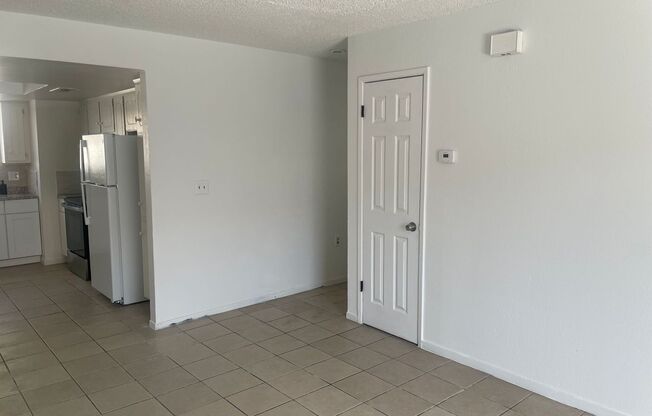 124 E Amador Ave