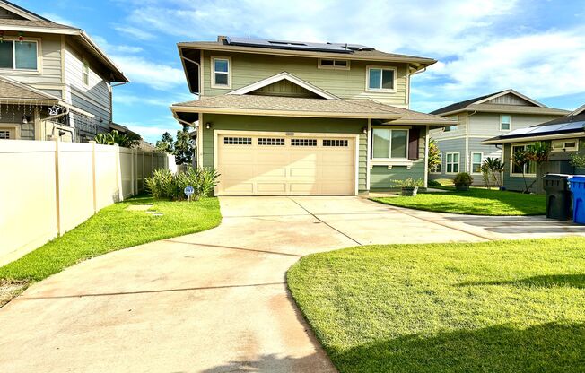 Beautiful Pet Friendly Home in Ewa Gentry!