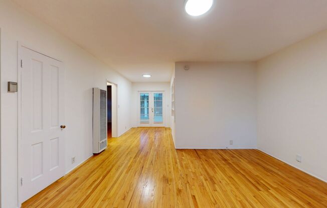 1 bed, 1 bath, 700 sqft, $2,450, Unit 532