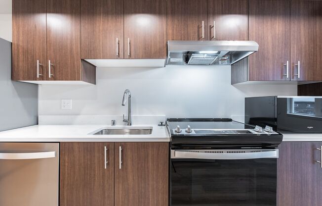 Studio, 1 bath, 491 sqft, $1,325, Unit 825 - ADA