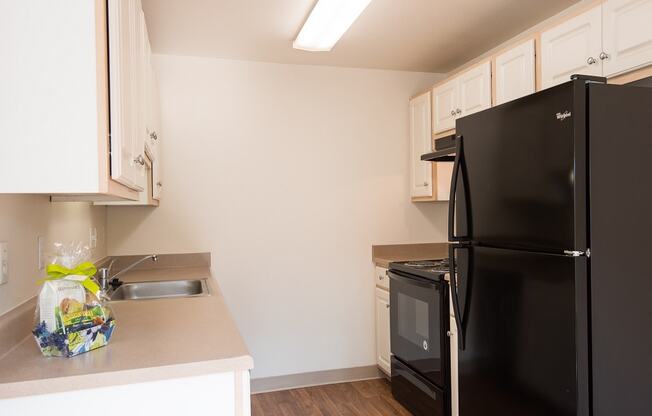 Hathaway Court Vacant Townhome Upgraded Kitchen