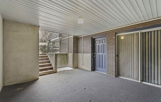 2 beds, 1.5 baths, 1,050 sqft, $1,125, Unit 29