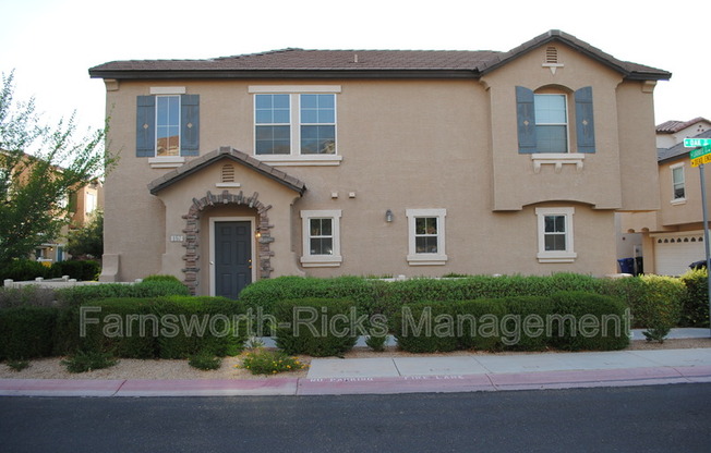 157 W LAUREL Court