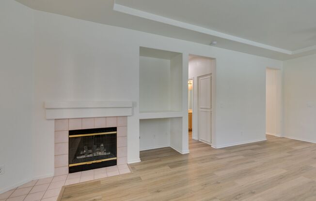 SUMMERLIN BEAUTY*UPGRADED*COMMUNITY POOL*3 BEDROOMS*STAINLESS STEEL APPLIANCES*