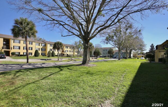 2 beds, 2 baths, $1,625, Unit Unit M