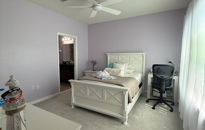 3 beds, 3 baths, $2,400