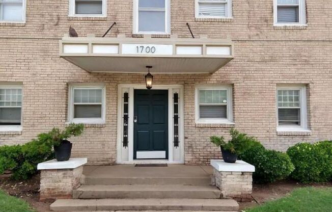 1700 N. Robinson Ave