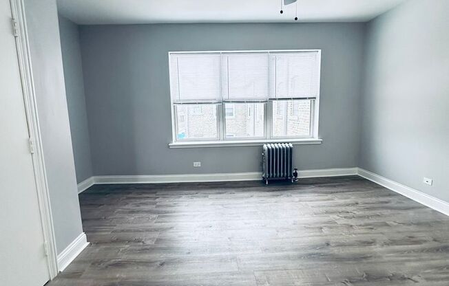 4756 N. Maplewood Ave.