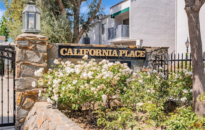 1 bed, 1 bath, 758 sqft, $2,200, Unit 203