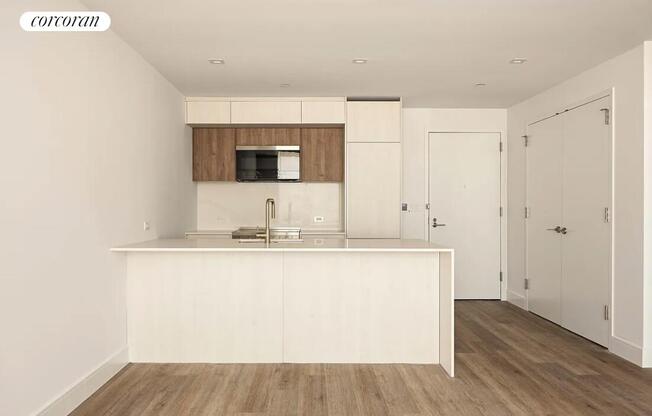 1 bed, 1 bath, $5,745, Unit 1902
