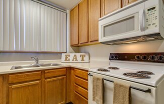 2 beds, 1 bath, $750, Unit 519-01