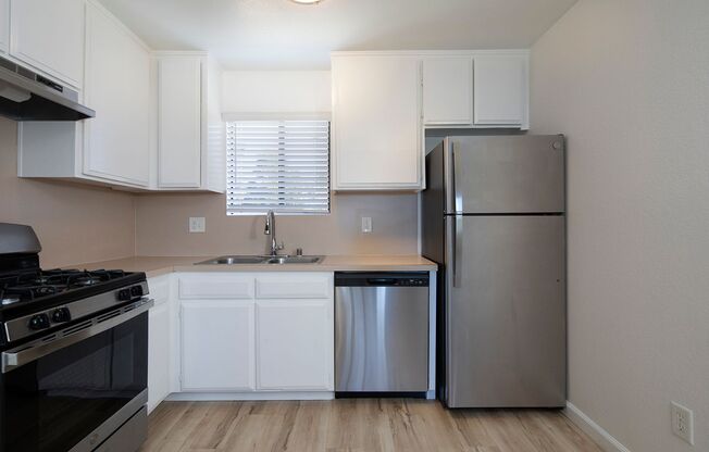 3129-31 Hawthorn Street