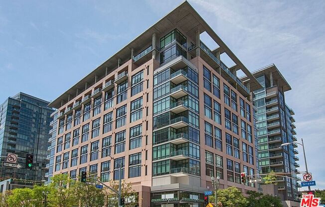1 bed, 1 bath, 790 sqft, $2,600, Unit 1019
