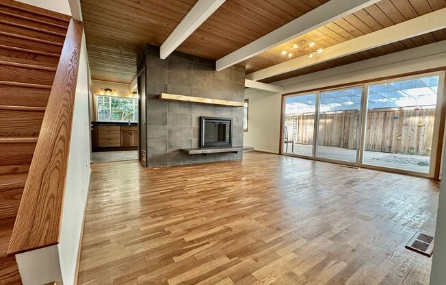 Mid-Century Gem near Meadowbrook Park!