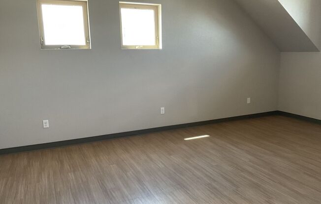 1 bed, 1.5 baths, 1,316 sqft, $1,760, Unit 312