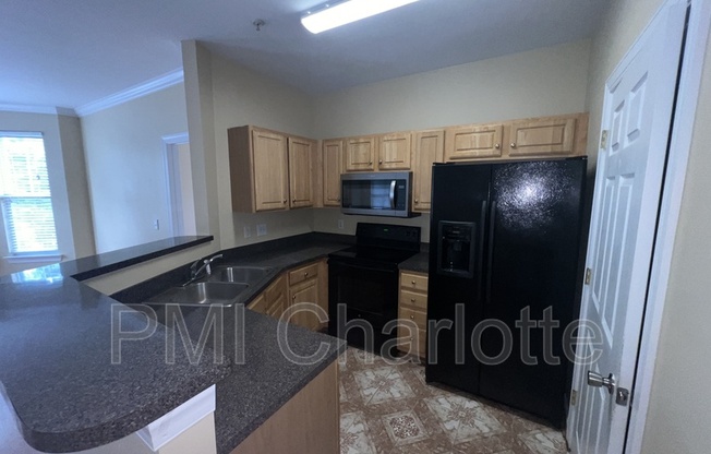 6710 MALLARD PARK DR