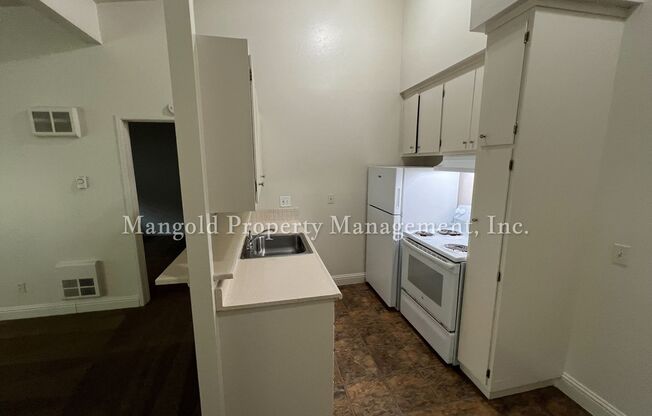 1 bed, 1 bath, $2,150, Unit 609-21