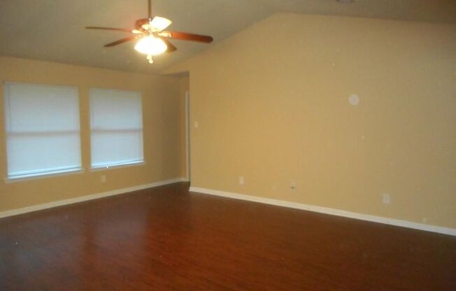 3 beds, 2 baths, $1,900