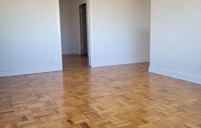 1 bed, 1 bath, 500 sqft, $1,045, Unit 528