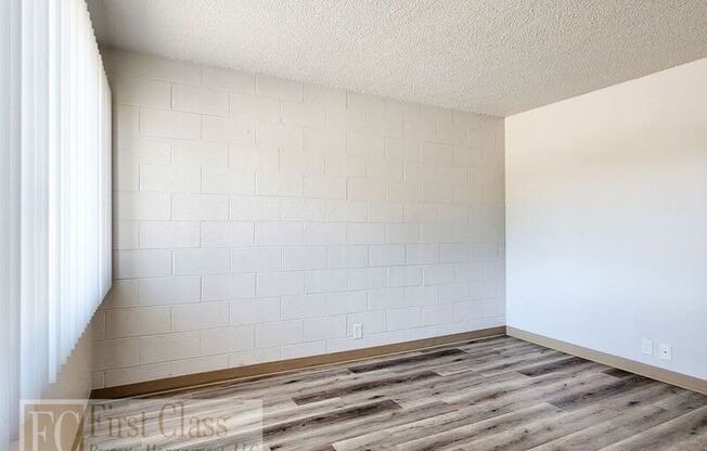 4555 SW ERICKSON AVE