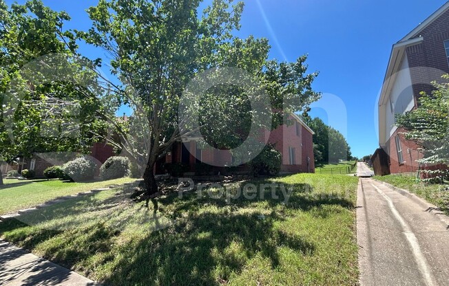 2210 ELM FLS PL