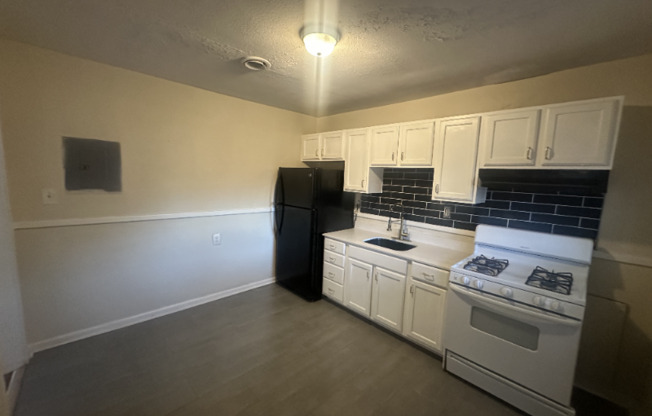 4219 Chamberlayne Ave