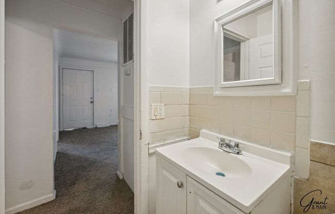 3 beds, 1 bath, $1,200