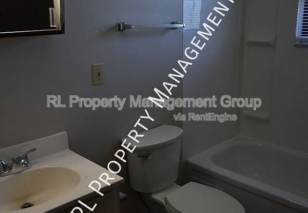 155 N 17 ST