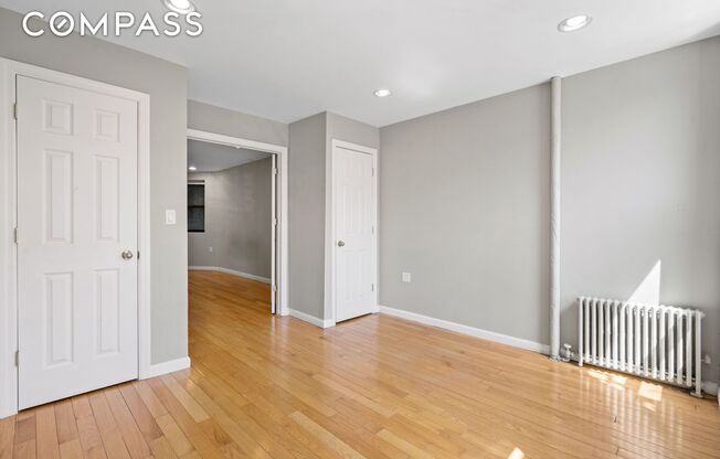 723 11 AVE