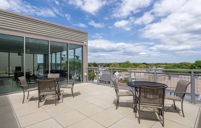 2 beds, 2 baths, 1,064 sqft, $3,450, Unit 2-10