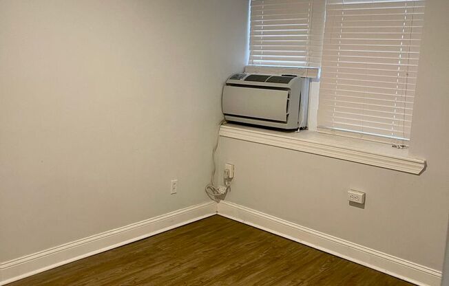 1 bed, 1 bath, 425 sqft, $1,095, Unit BA