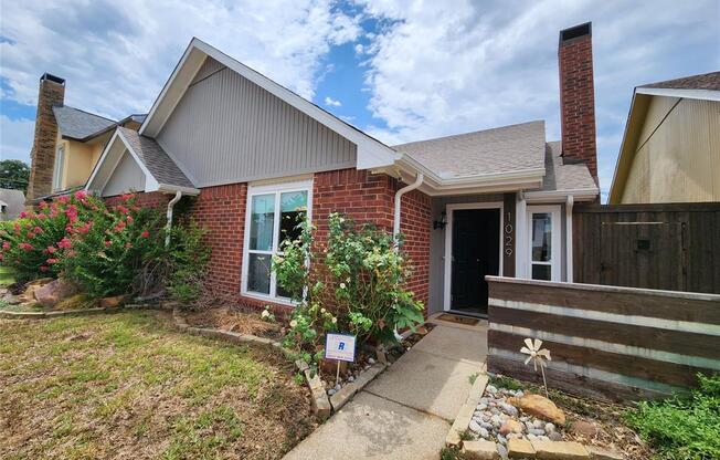 1029 WAKEFIELD DR