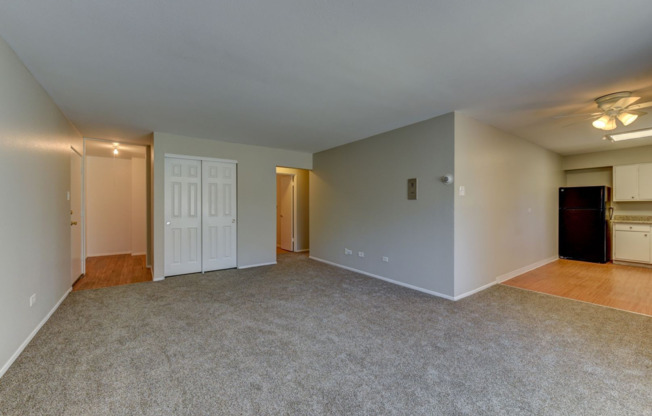 RENT SPECIALS! Spacious 2 bedroom close to Anschutz Medical School, SHOPPING and MORE!