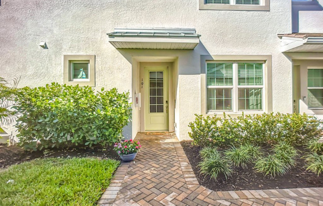 4664 ARBORETUM CIR