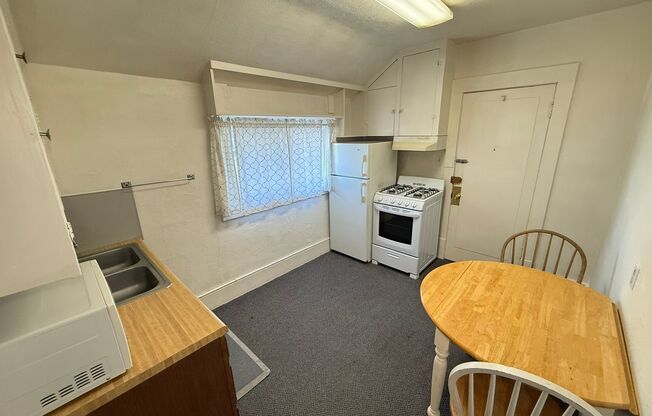 302 S 8th Ave