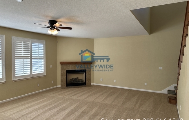 2704 ACAPULCO WAY